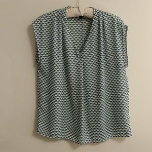 Banana Republic blouse sleeveless geometric work S